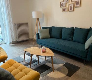 Lons-le-Saunier Apartment | Appartement T4 70m2 - meublé - centre ville - proche Thermes