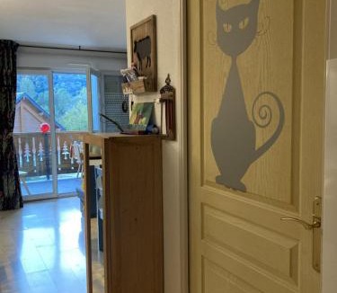 Bagneres-de-Luchon Apartment | Appartement très agréable dans belle résidence, classé 3 étoiles par le comité départemental du tourisme en Haute Garonne