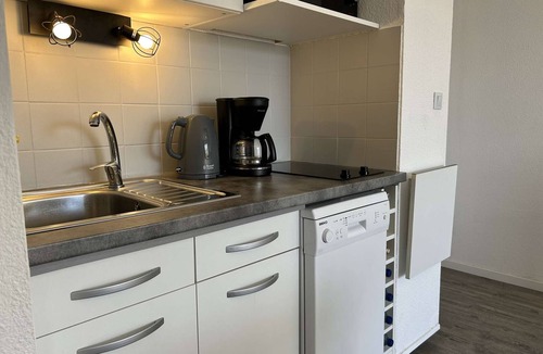 Port Rive Gauche Apartment | Apt 2 rooms, 4 pers, terrace, pool, parking, near beach - Gruissan