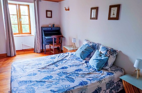 Saint-Flour Apartment | Apt/gîte St Flour - 6-8 Personnes Dans le Cantal