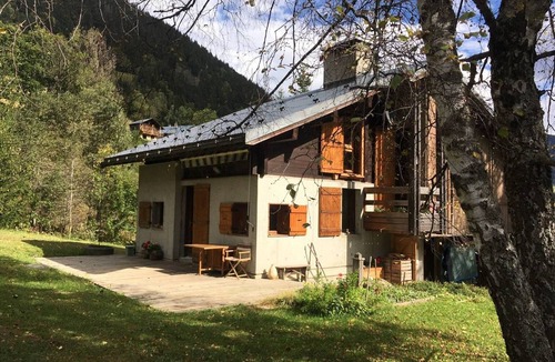 Beaufort Ski Chalet | Architect's chalet, peaceful, 2 bedrooms, near Arêches and slope, for 7 people