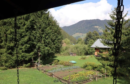 Beaufort Ski Chalet | Architect's chalet, peaceful, 2 bedrooms, near Arêches and slope, for 7 people