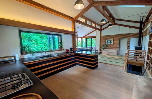 Jalogny House | Architectural Eco-Villa near Cluny - 8 guests - Yoga Studio + Separate Appt
