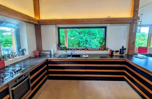 Jalogny House | Architectural Eco-Villa near Cluny - 8 guests - Yoga Studio + Separate Appt