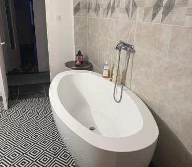 Autun Apartment | Arhomeplus - Gîte & Séjours Bien-être à Autun