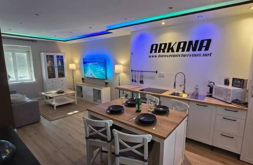 Paroisse Saint-Augustin-de-Chaux House | ARKANA private apartment with parking in quiet Dole.