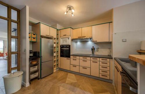 Anthy-sur-Leman Apartment | Art Apartment On Lake Geneva