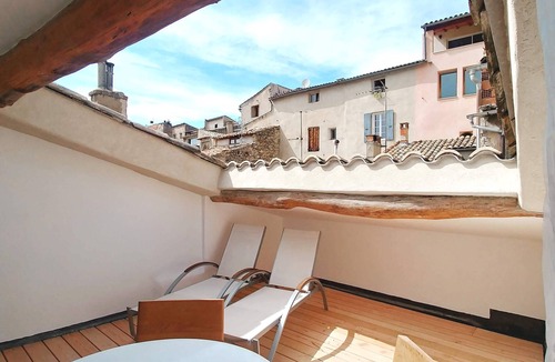 Nyons Apartment | Art Déco-Apartment-Superior-View Mountains