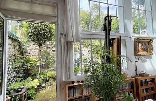Quartier de la Maison-Blanche House | Artist's studio house with garden, central Paris