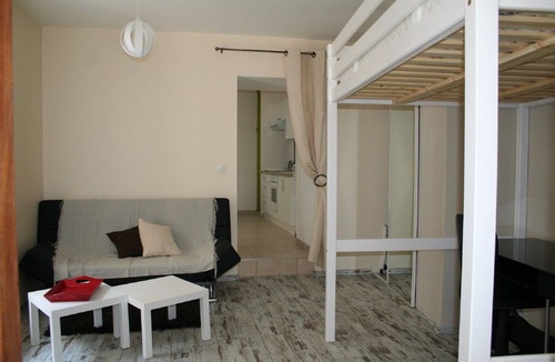 Saillans Cottage | At the edge of the river Drôme, in Saillans, lodging beaumiroir in rdc, 2 to 4 people