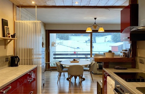 Premanon Apartment | At the foot of the slopes balcony with view and wood-burning stove