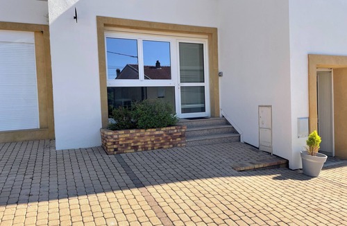 Saulny Apartment | Attractive T2 with private parking and air conditioning