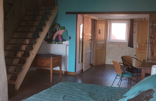 Roynac Bed & Breakfast | Atypical house with 6 bedrooms and 5 bathrooms near the Saou forest