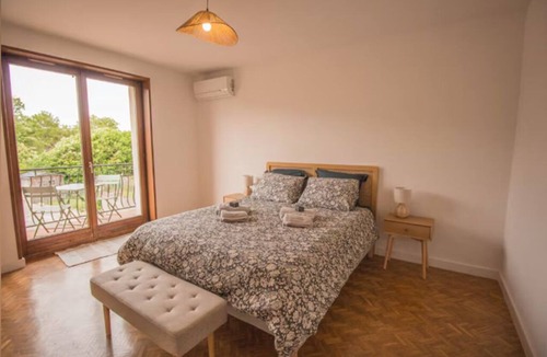 Cherisey Apartment | Au Chant Des Oiseaux—Air-Conditioned, Facing the Golf Course—Metz Sud: A Quiet and Charming Village