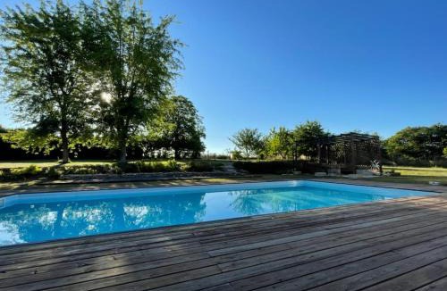 Hennecourt Bed & Breakfast | Au chant des oiseaux