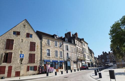 Nevers Apartment | Au coeur de la ville et au bord de l'eau
