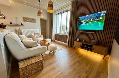 Gray Apartment | Au Gray des Flots