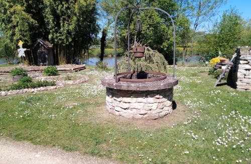 Aulx-les-Cromary Apartment | Au petit gravelot