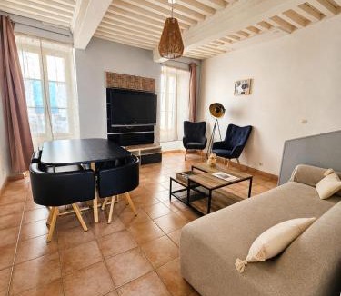 Pierrelatte Apartment | Au soleil du Tricastin - Appartement 3 chambres avec terrasse