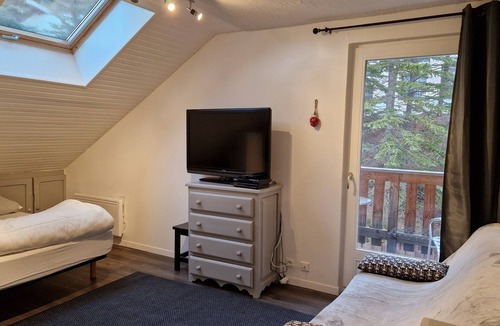 Molines-en-Queyras Apartment | Au son des Clarines Au Cœur du Queyras, Appartement Spacieux et Confortable