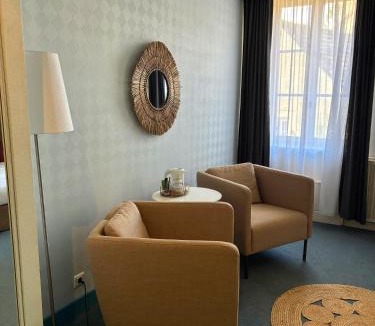 Druyes-les-Belles-Fontaines Hotel | Auberge des Sources