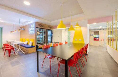 Le Kremlin-Bicetre Hostel | Auberge de jeunesse Hosho Paris Sud - Porte d'Italie