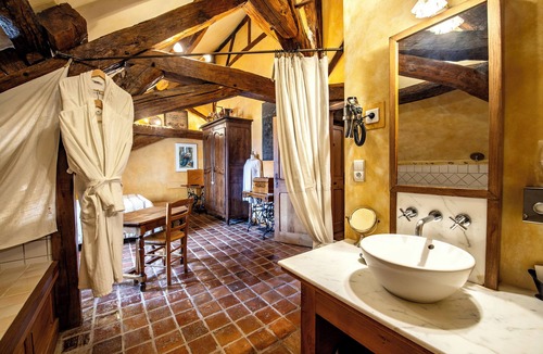 Nitry Hotel | Auberge de la Beursaudiere