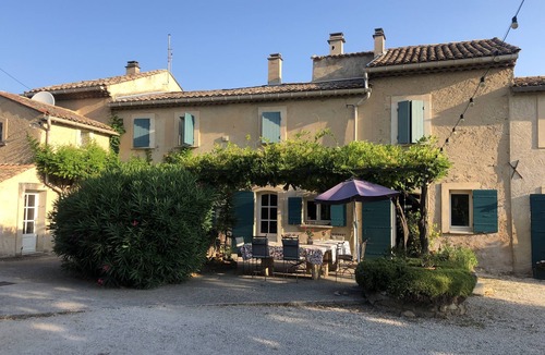 Mazan House | Auberge de Mazan: outstanding country house, private pool & gardens among vines