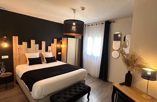Lanas Hotel | Auberge du Vieux Lanas