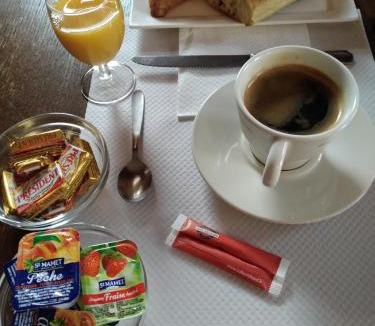 Le Breuil Hotel | Auberge du Vieux Moulin