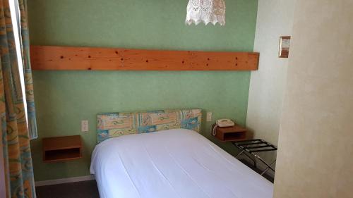 Goumois Hotel | Auberge Le Moulin Du Plain