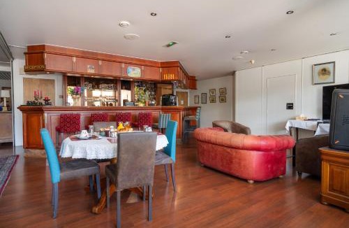 Bessenay House | Auberge Les Clôs Des Monts Lyonnais