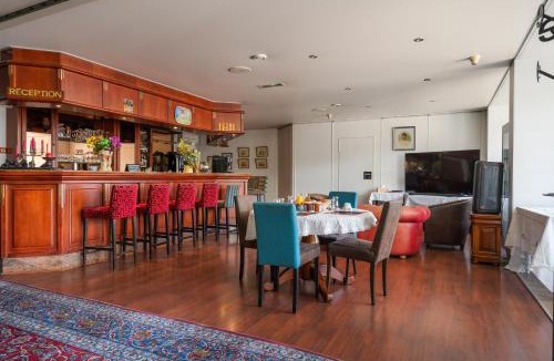 Bessenay House | Auberge Les Clôs Des Monts Lyonnais