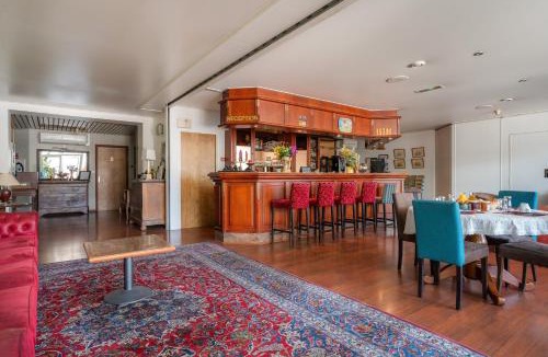 Bessenay House | Auberge Les Clôs Des Monts Lyonnais