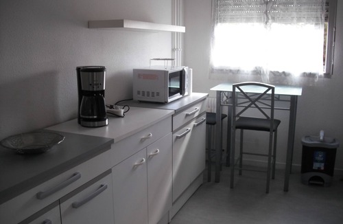Faubourg-Raines Apartment | Aufenthalt für einige Nächte in Dijon by Interhome