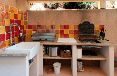 Le Tholonet House | Authentic Bastide in Aix en Provence Clim, Swimming pool, 5 bedrooms, 10 travellers