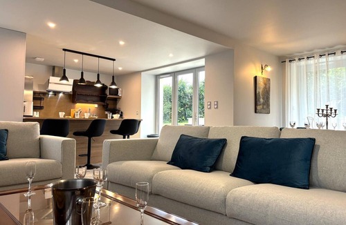 Autry-Issards Cottage | Authentic cottage in Auvergne, 8 pers, pets allowed