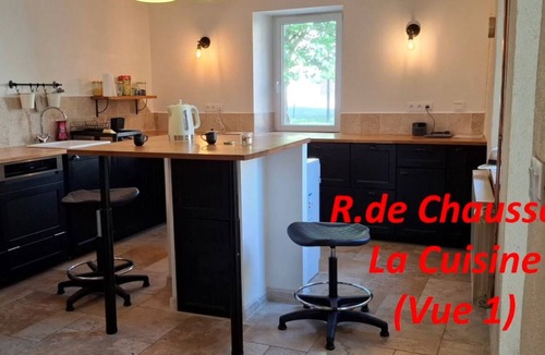 Vaunaveys-la-Rochette House | Authentic stone house located in the heart of nature near the Vercors Regional Park