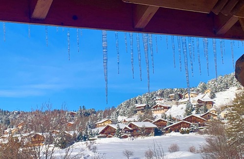 Bolquere Ski Chalet | AUTHENTIQUE HAUT DE CHALET 8 pers Cheminée Jardin Ski et Randonnées FONT ROMEU