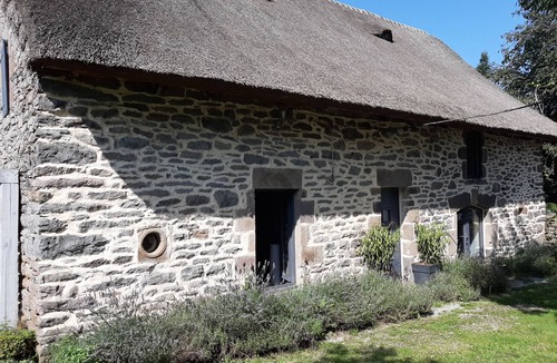 Auzers House | Auvergne cottage Salers area, Puy Mary