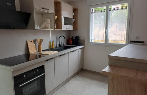Craponne-sur-Arzon House | Aux 43 Arbres Gîte Charme