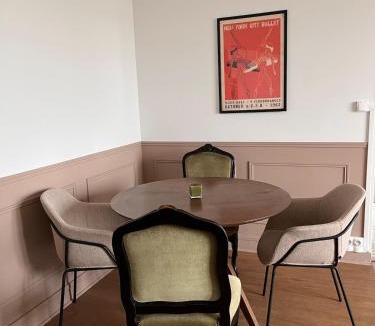 Auxerre Apartment | Auxerre City Center Spacious 2-bedroom - Chez Margaret