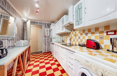 Saint-Maurice-sur-Eygues House | Awesome home in Saint-Maurice-sur-Eygu