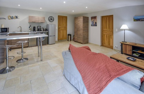 La Roque-sur-Pernes House | Awesome home in La-Roque-sur-Pernes
