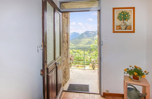 La Motte-Chalancon House | Awesome home in La Motte-Chalancon
