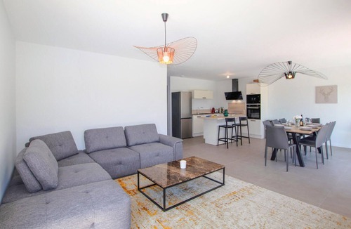 Cleon-d'Andran House | Awesome home in Cléon d'Andran