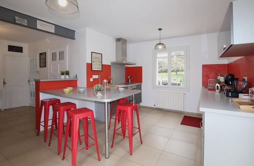 Malataverne House | Awesome home in Malataverne