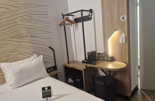 Quartier Atlantis Hotel | B&B HOTEL Massy Gare TGV