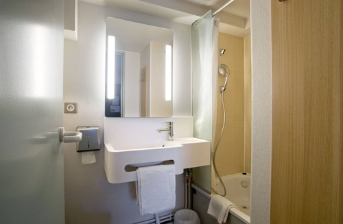 Toulon-sur-Allier Hotel | B&B HOTEL Moulins Toulon‑sur‑Allier