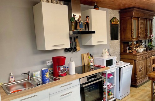 Esbareich Villa | Barousse Valley in Esbareich 65370 Hautes-Pyrénées. Minimum 7 nights